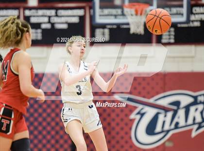Thumbnail 2 in Troy vs. Columbine (Nike Tournament of Champions) photogallery.