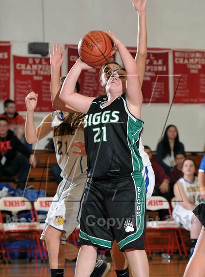 Thumbnail 3 in Biggs vs. Pierce (Love of the Game) photogallery.