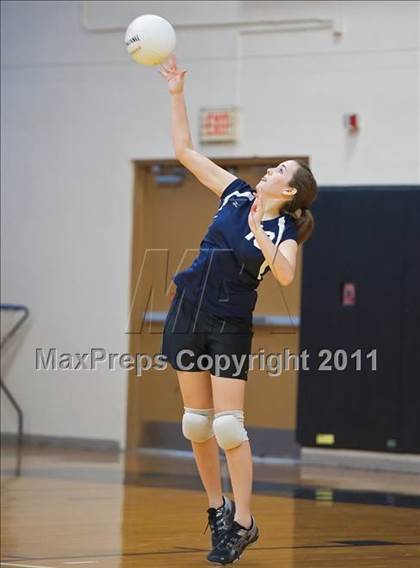 Thumbnail 1 in Calvary Christian vs St. Petersburg Catholic photogallery.