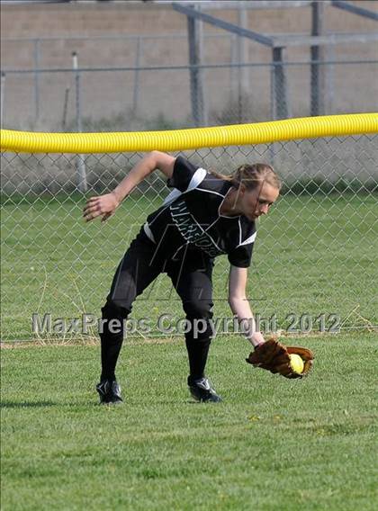 Thumbnail 2 in Taft @ Tehachapi photogallery.