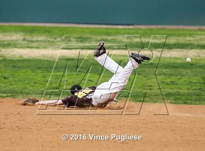 Thumbnail 1 in Crespi vs. Alumni 2016 photogallery.