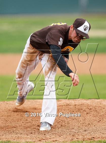 Thumbnail 1 in Crespi vs. Alumni 2016 photogallery.