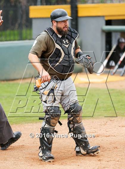 Thumbnail 3 in Crespi vs. Alumni 2016 photogallery.