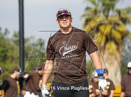Thumbnail 3 in Crespi vs. Alumni 2016 photogallery.