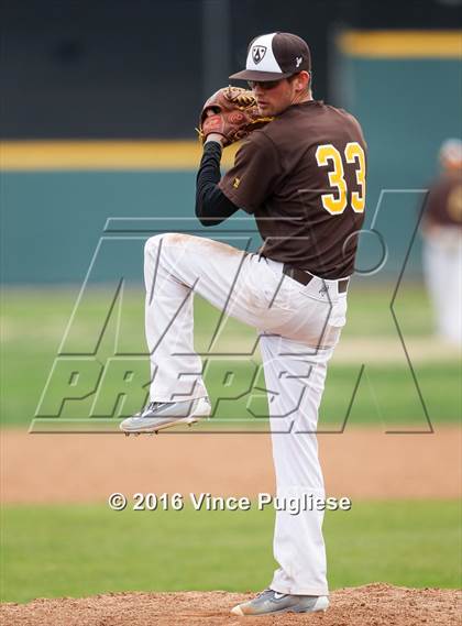Thumbnail 1 in Crespi vs. Alumni 2016 photogallery.