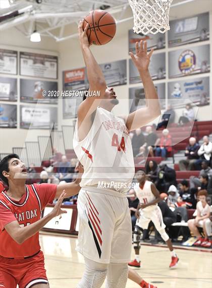 Thumbnail 2 in Great Oak vs. Palm Springs (Rancho Mirage Holiday Invitational) photogallery.