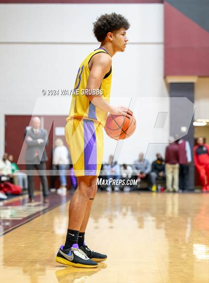 Thumbnail 2 in Brookeland vs. Chapel Hill (Tenaha ISD Holiday Hoops) photogallery.