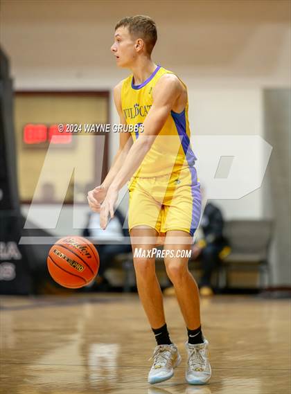 Thumbnail 1 in Brookeland vs. Chapel Hill (Tenaha ISD Holiday Hoops) photogallery.