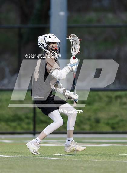 Thumbnail 1 in Delone Catholic @ York Catholic photogallery.