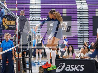 Thumbnail 3 in Sierra Canyon vs. Skyview (Durango Fall Classic) photogallery.