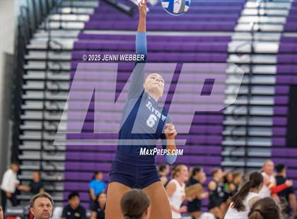 Thumbnail 1 in Sierra Canyon vs. Skyview (Durango Fall Classic) photogallery.