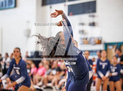 Thumbnail 2 in Sierra Canyon vs. Skyview (Durango Fall Classic) photogallery.