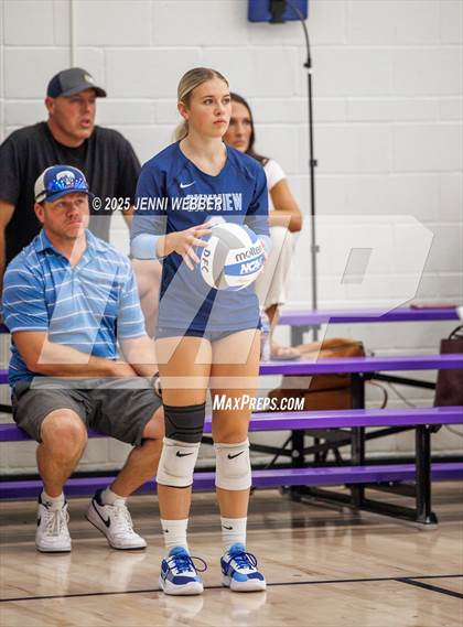 Thumbnail 2 in Sierra Canyon vs. Skyview (Durango Fall Classic) photogallery.
