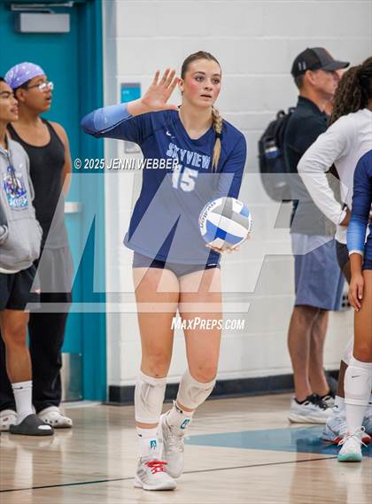 Thumbnail 2 in Sierra Canyon vs. Skyview (Durango Fall Classic) photogallery.