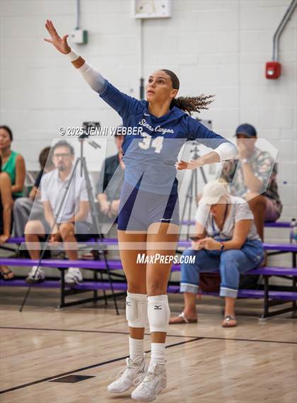 Thumbnail 1 in Sierra Canyon vs. Skyview (Durango Fall Classic) photogallery.