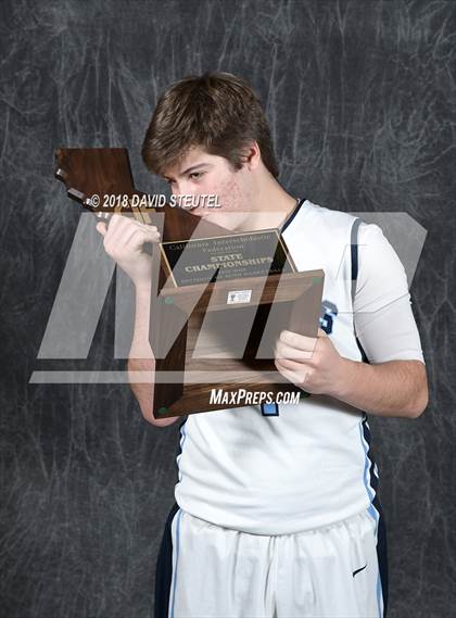 Thumbnail 1 in Pleasant Valley (CIF State D3 Award Photos) photogallery.