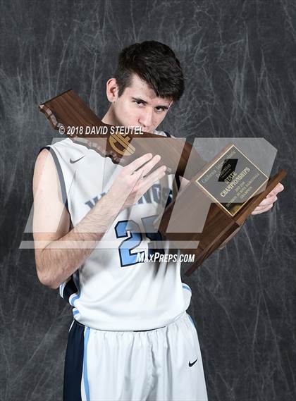 Thumbnail 2 in Pleasant Valley (CIF State D3 Award Photos) photogallery.
