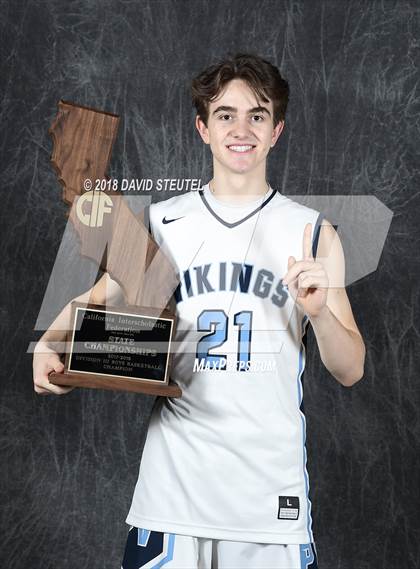 Thumbnail 3 in Pleasant Valley (CIF State D3 Award Photos) photogallery.