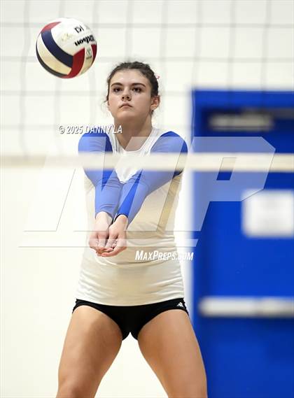 Thumbnail 1 in Washington-Liberty @ West Potomac photogallery.