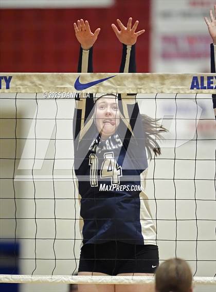 Thumbnail 3 in Washington-Liberty @ West Potomac photogallery.