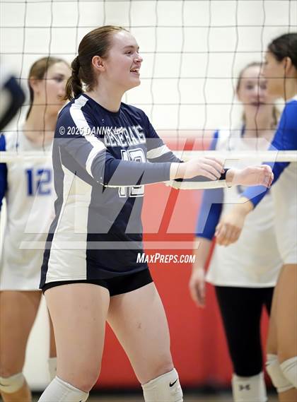Thumbnail 2 in Washington-Liberty @ West Potomac photogallery.