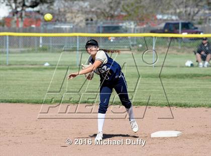 Thumbnail 1 in Golden Valley @ Tehachapi photogallery.