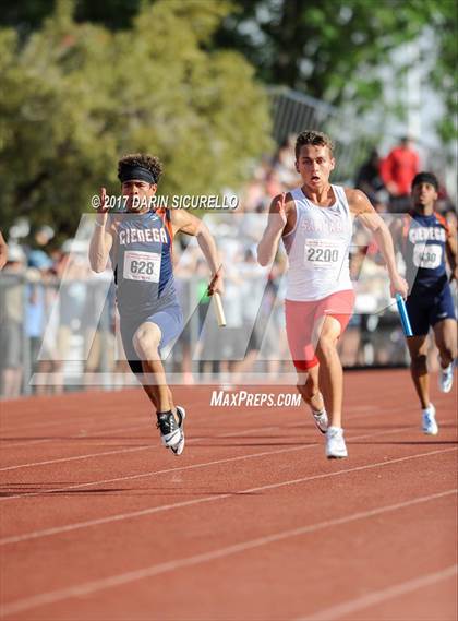 Thumbnail 3 in AIA Track and Field Finals (Boys Track Events) photogallery.