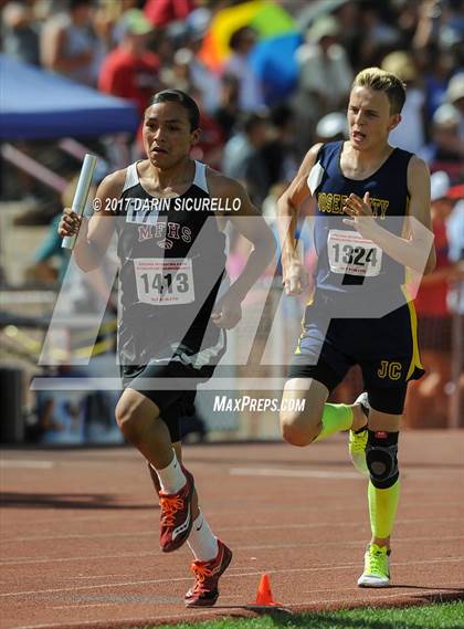 Thumbnail 1 in AIA Track and Field Finals (Boys Track Events) photogallery.