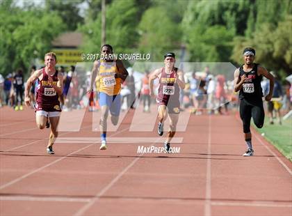 Thumbnail 1 in AIA Track and Field Finals (Boys Track Events) photogallery.