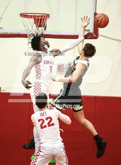 Thumbnail 2 in Taft vs  St. Francis photogallery.