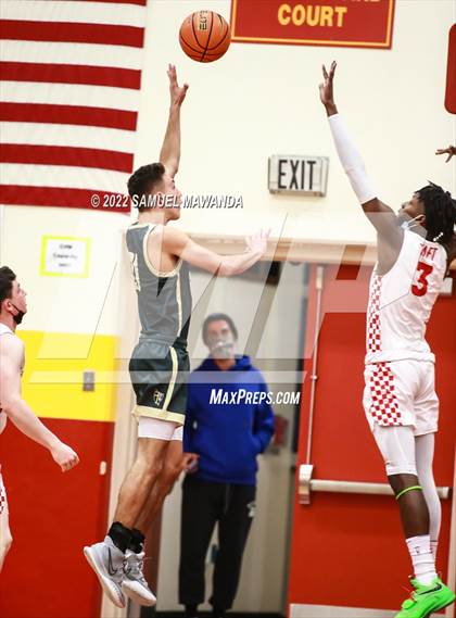 Thumbnail 3 in Taft vs  St. Francis photogallery.