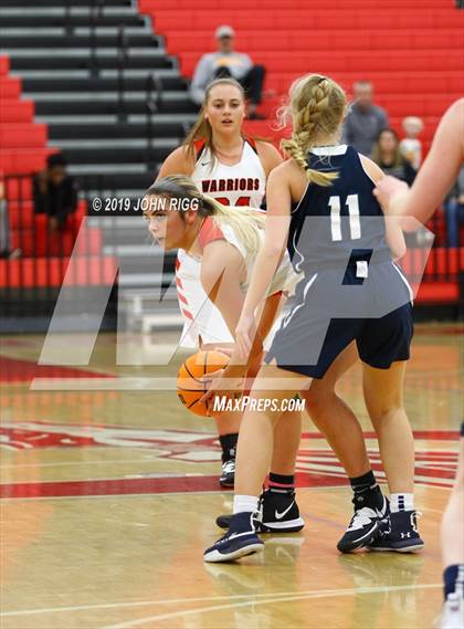 Thumbnail 2 in Creekview @ Cherokee photogallery.