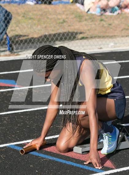 Thumbnail 3 in West Mecklenburg Hawk Invitational photogallery.