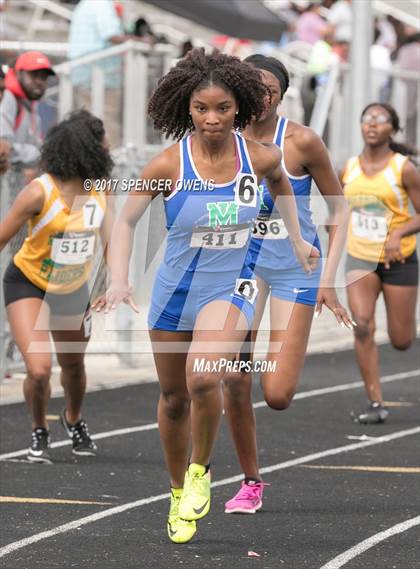 Thumbnail 1 in West Mecklenburg Hawk Invitational photogallery.