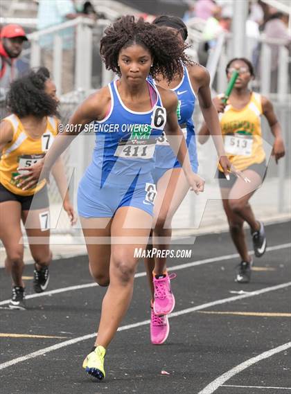 Thumbnail 2 in West Mecklenburg Hawk Invitational photogallery.