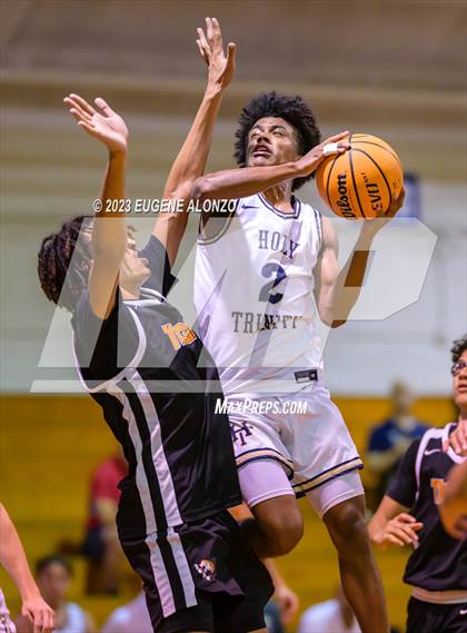 Thumbnail 3 in Holy Trinity Episcopal Academy vs  Bilingual Christian Academy & Tech photogallery.