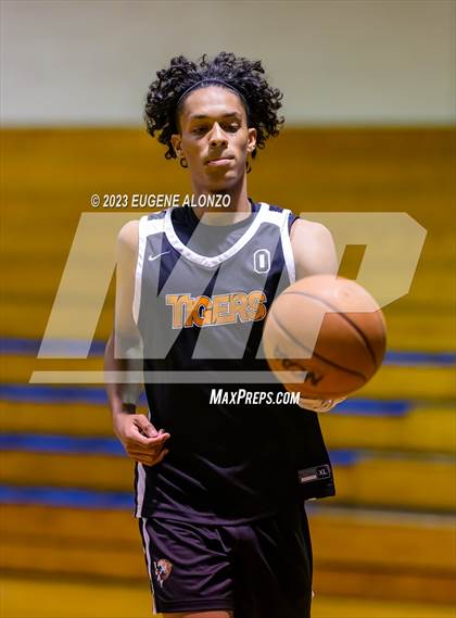 Thumbnail 3 in Holy Trinity Episcopal Academy vs  Bilingual Christian Academy & Tech photogallery.