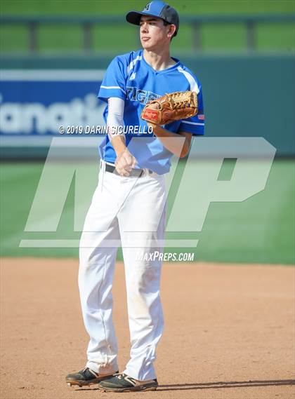 Thumbnail 3 in Kingman Academy vs. Blue Ridge photogallery.