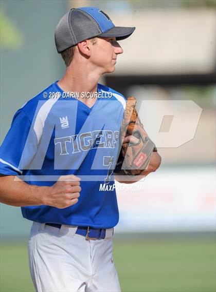 Thumbnail 3 in Kingman Academy vs. Blue Ridge photogallery.