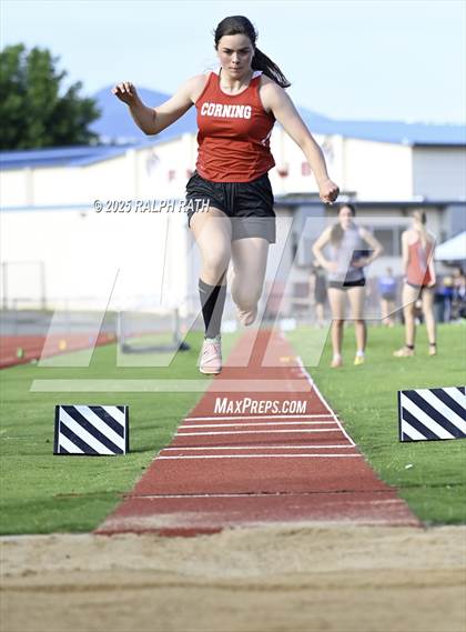 Thumbnail 2 in CIF NS Division 2 Finals (Triple Jump) photogallery.