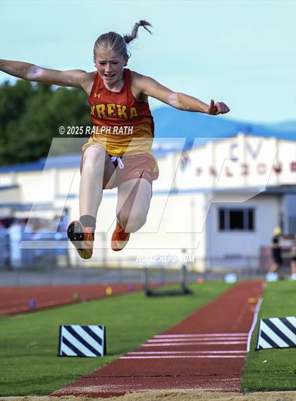 Thumbnail 2 in CIF NS Division 2 Finals (Triple Jump) photogallery.