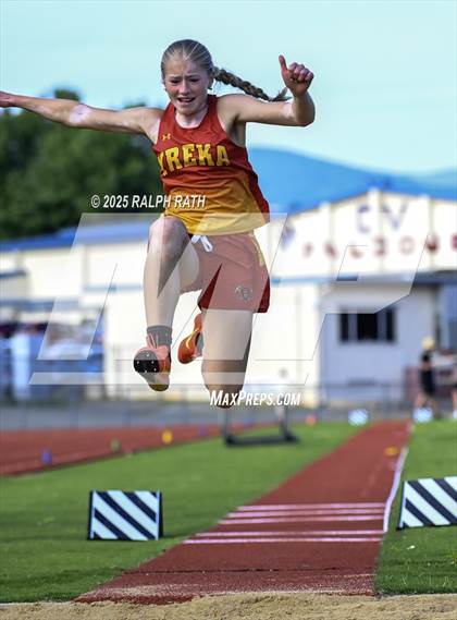 Thumbnail 1 in CIF NS Division 2 Finals (Triple Jump) photogallery.