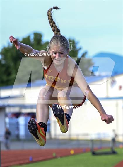 Thumbnail 1 in CIF NS Division 2 Finals (Triple Jump) photogallery.