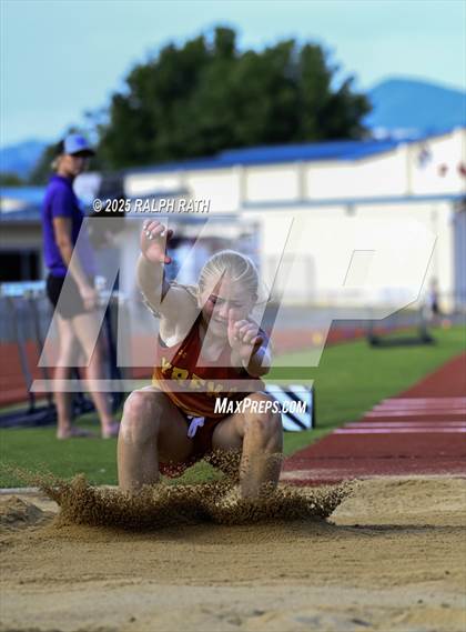 Thumbnail 3 in CIF NS Division 2 Finals (Triple Jump) photogallery.