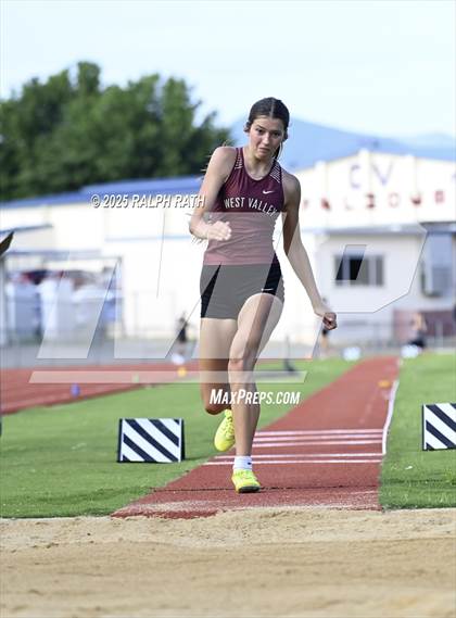 Thumbnail 1 in CIF NS Division 2 Finals (Triple Jump) photogallery.
