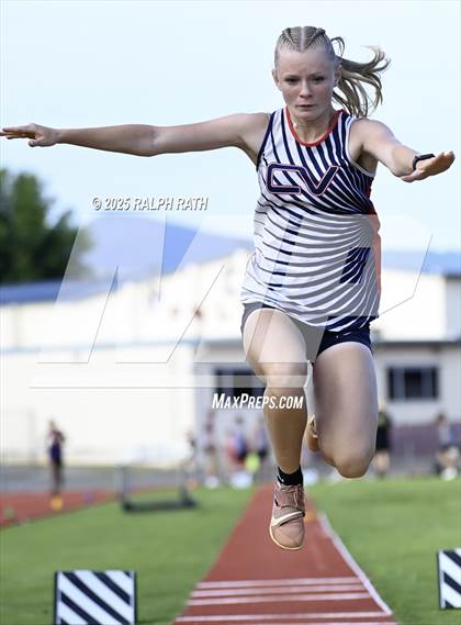 Thumbnail 1 in CIF NS Division 2 Finals (Triple Jump) photogallery.