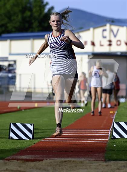 Thumbnail 3 in CIF NS Division 2 Finals (Triple Jump) photogallery.