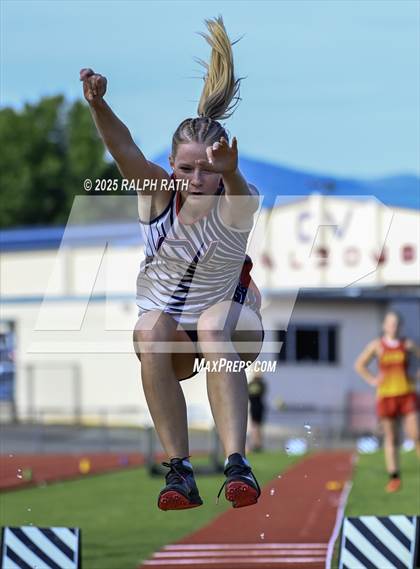 Thumbnail 2 in CIF NS Division 2 Finals (Triple Jump) photogallery.