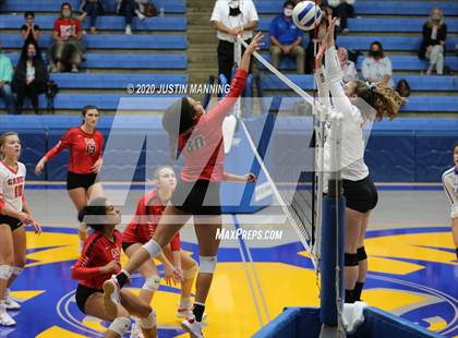 Thumbnail 3 in Cabot @ Lakeside photogallery.