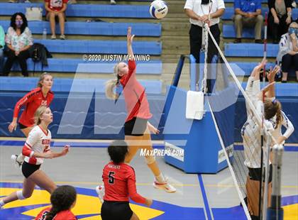 Thumbnail 2 in Cabot @ Lakeside photogallery.